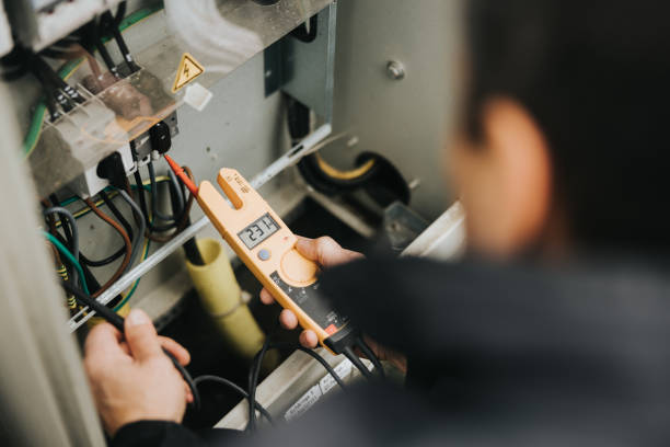 Best Electrical Contractors for Businesses  in Elyria, OH